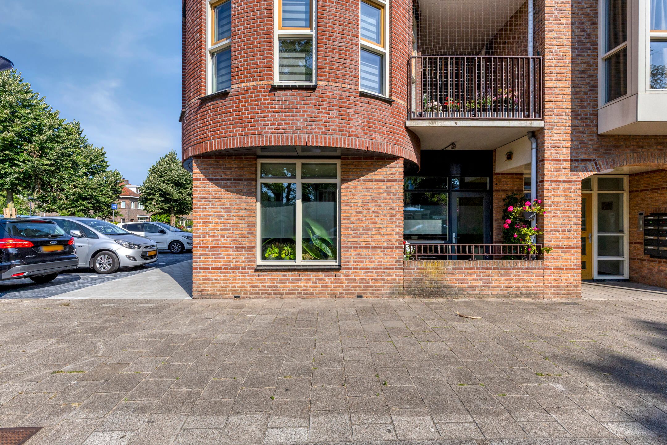 Foto 30 van Burgemeester Knappertlaan 16-A