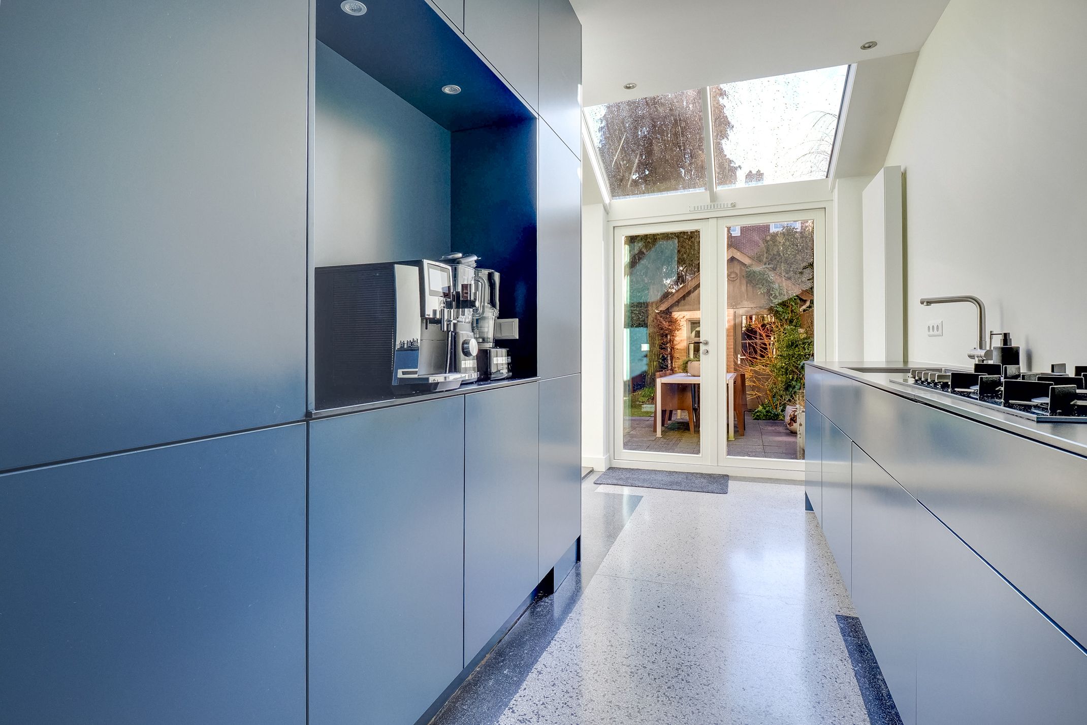 Photo 15 of Albert Neuhuysstraat 14