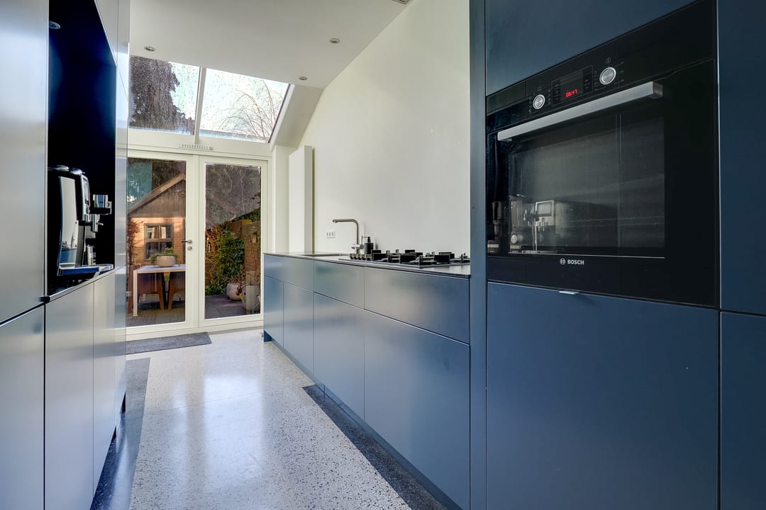 Photo 16 of Albert Neuhuysstraat 14