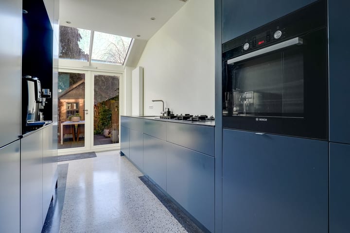 Foto 16 van Albert Neuhuysstraat 14