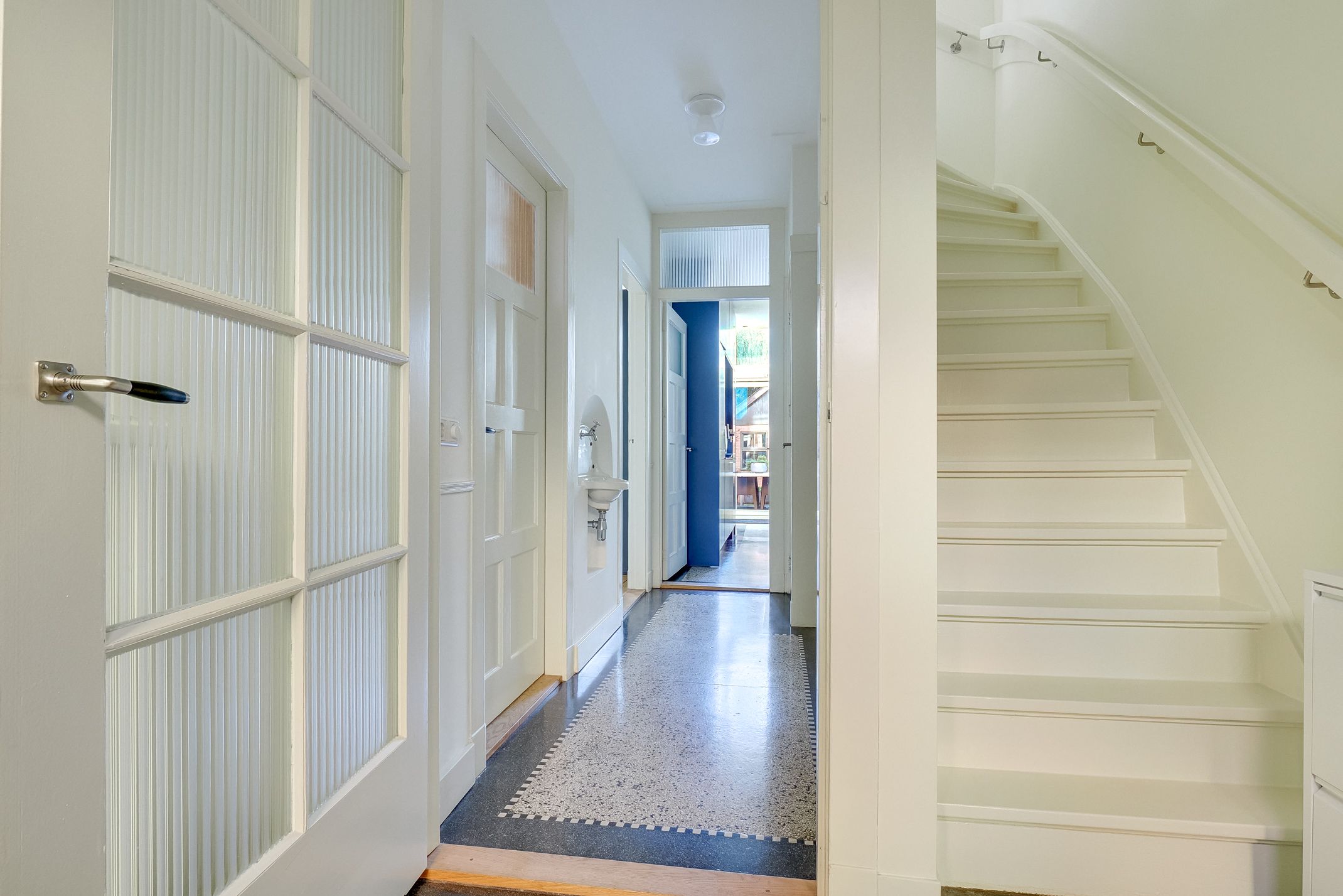 Photo 18 of Albert Neuhuysstraat 14