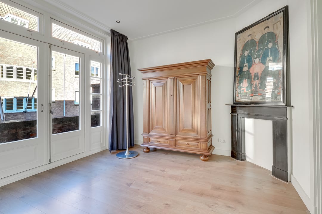 Photo 26 of Albert Neuhuysstraat 14