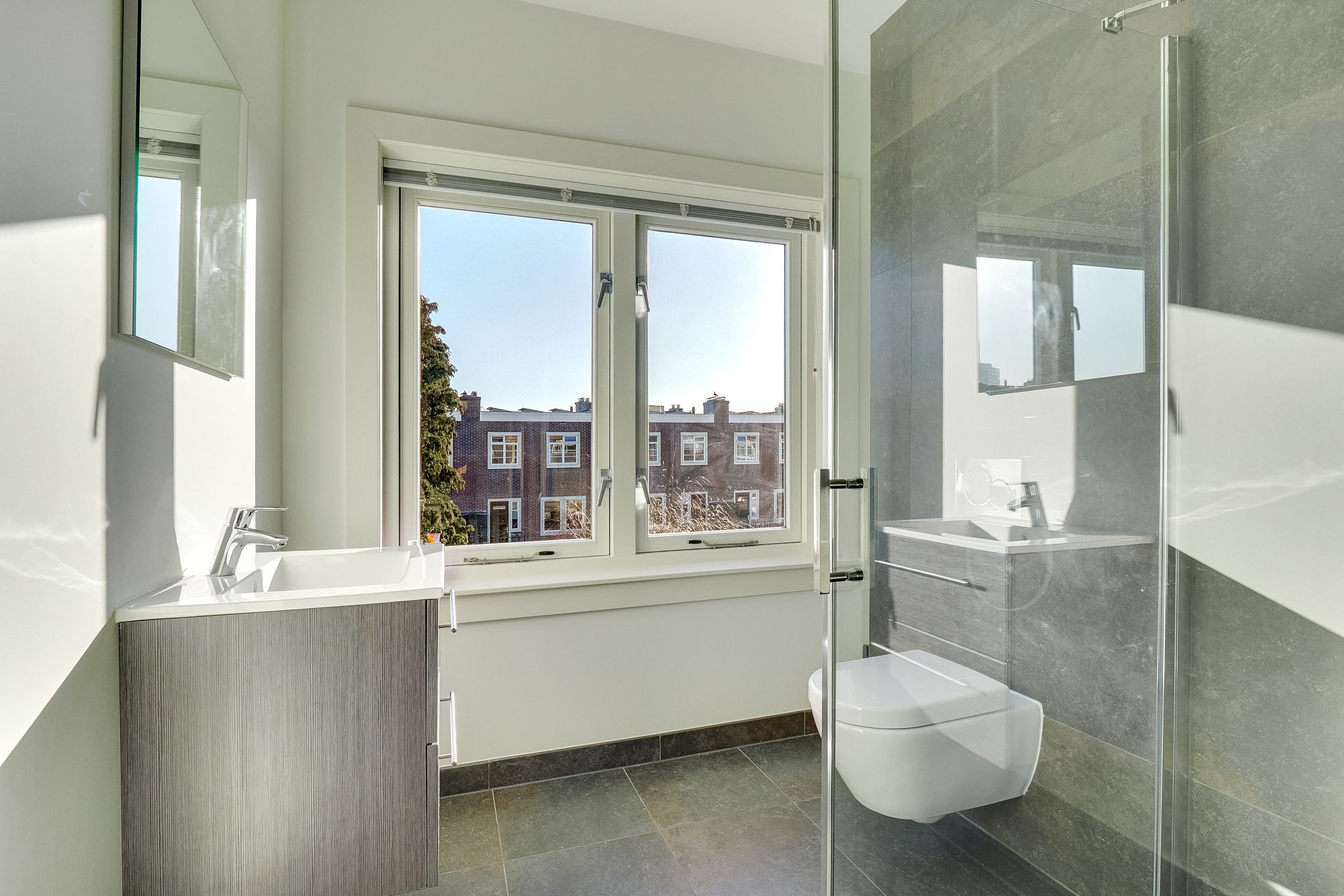 Photo 33 of Albert Neuhuysstraat 14