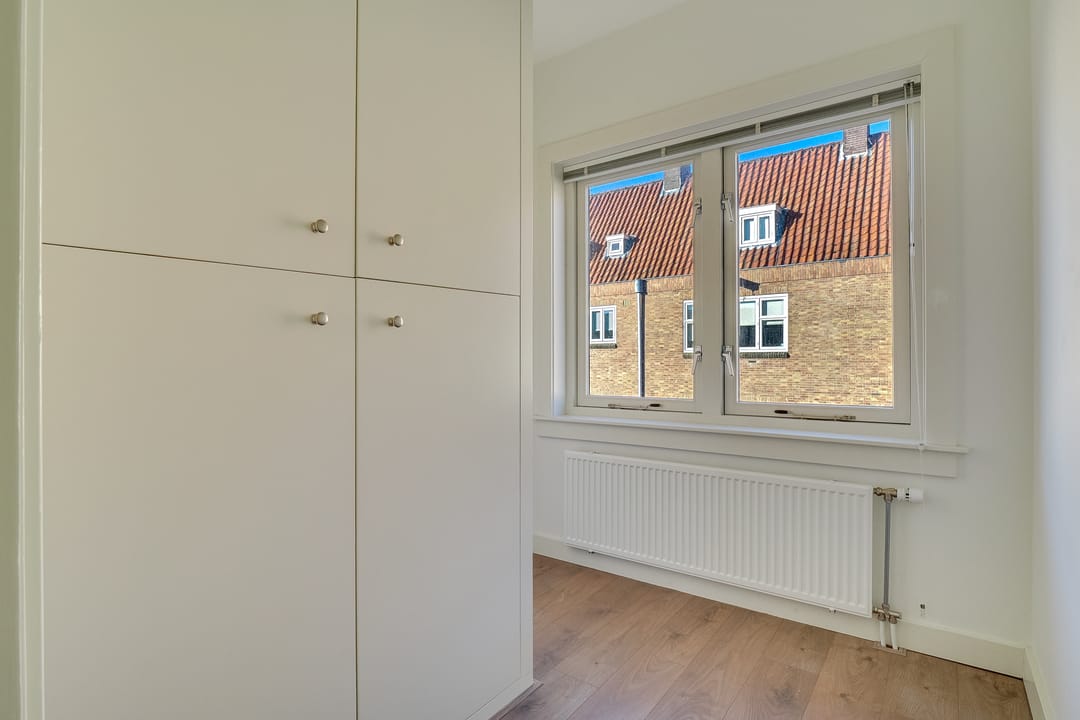 Photo 37 of Albert Neuhuysstraat 14