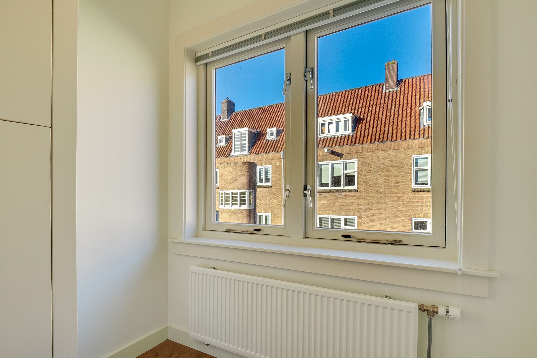 Photo 39 of Albert Neuhuysstraat 14