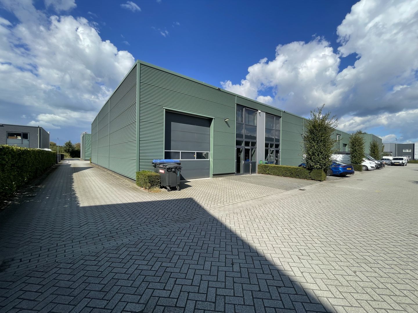 View photo 2 of Jagerserf 41