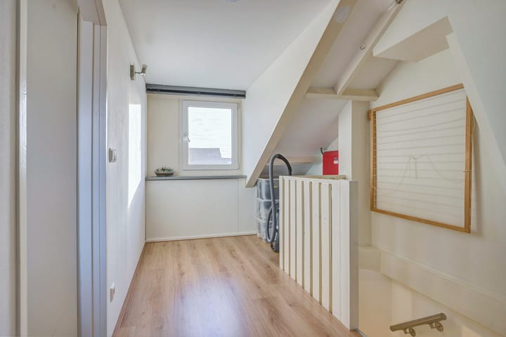 Foto 40 van Johannes Poststraat 11