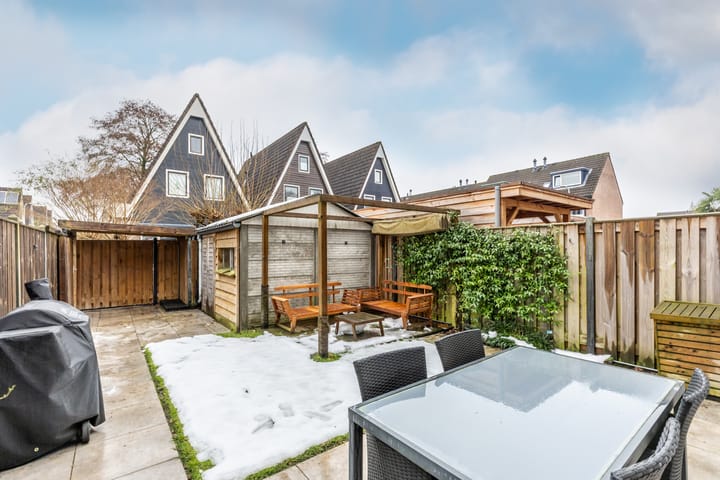 Photo 3 of Crocuserf 42