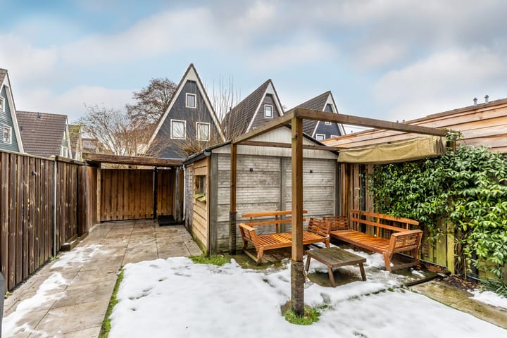 Photo 27 of Crocuserf 42