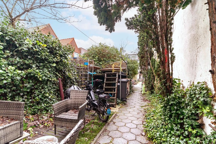 Photo 2 of Oosterstraat 61