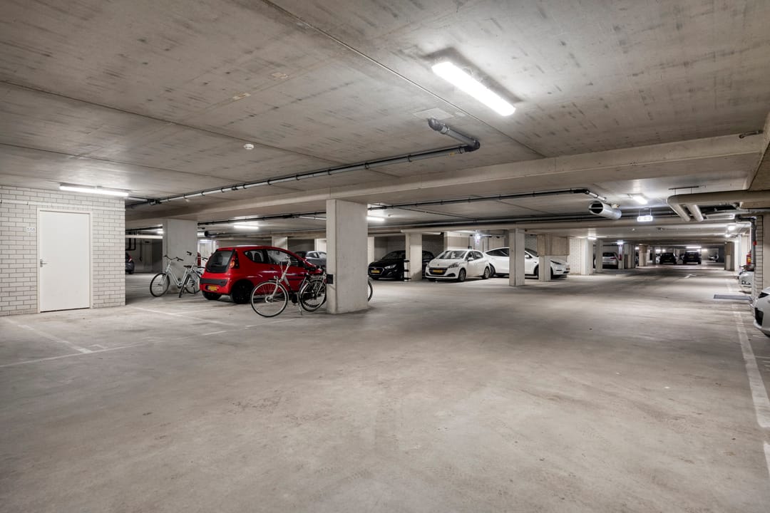 Photo 23 of Onderwijsboulevard 558