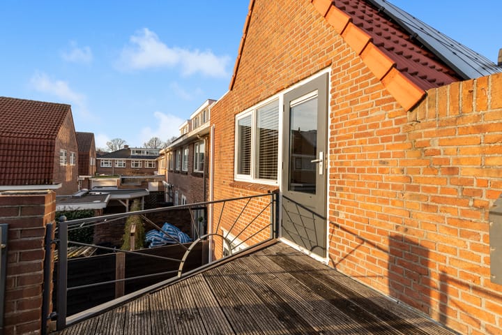 Foto 17 van C.H. Moensstraat 8