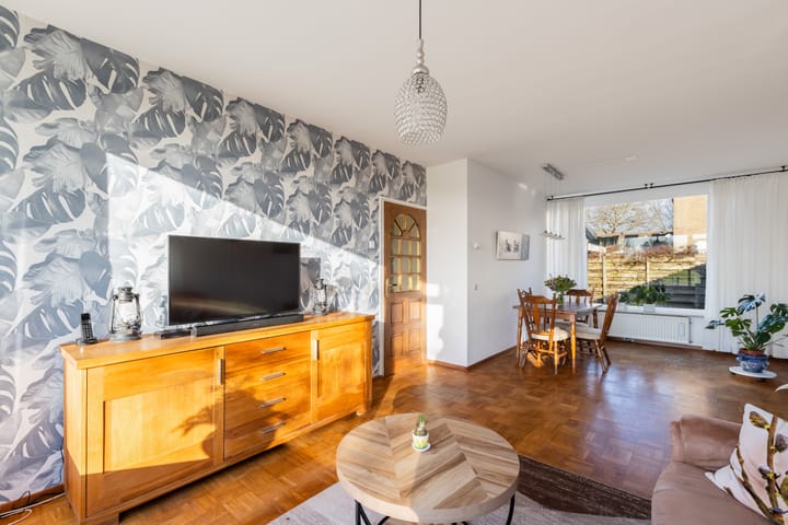 Foto 11 van Parallelweg 56