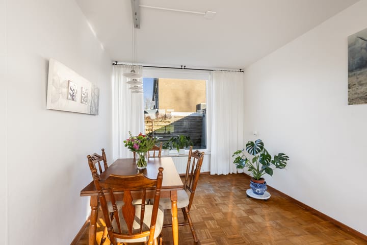 Foto 12 van Parallelweg 56