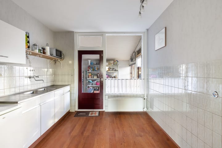 Foto 14 van Parallelweg 56