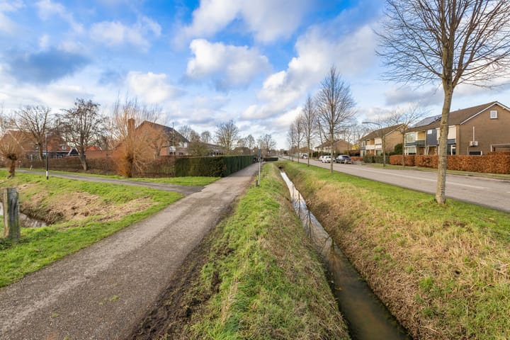 Foto 38 van Parallelweg 56