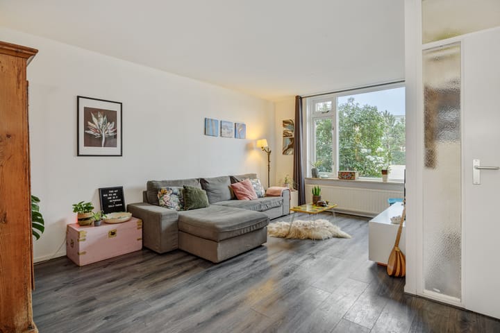 Foto 4 van Jeneverbes 8