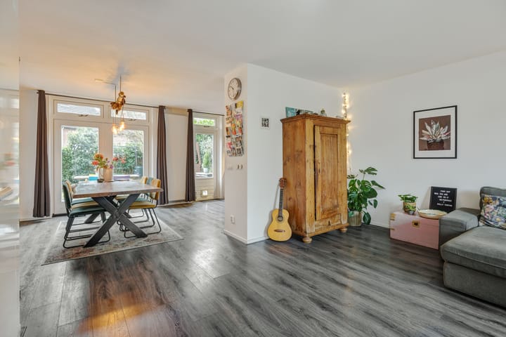 Photo 9 of Jeneverbes 8