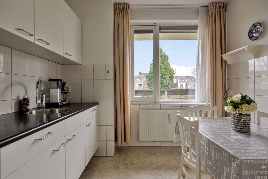 Foto 28 van Via Regia 126-A