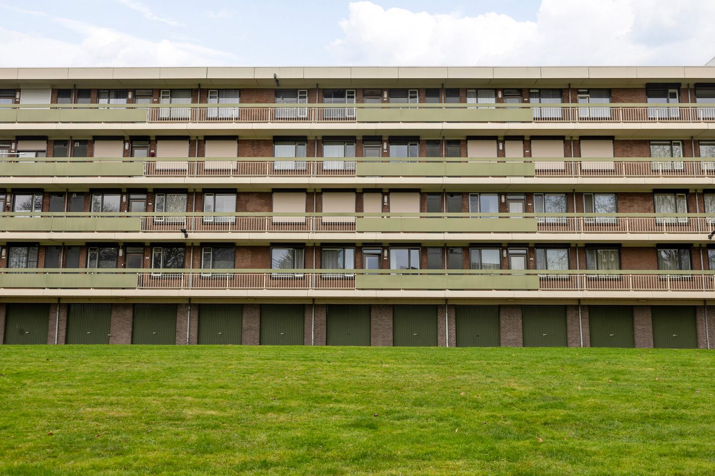 Foto 35 van Via Regia 126-A