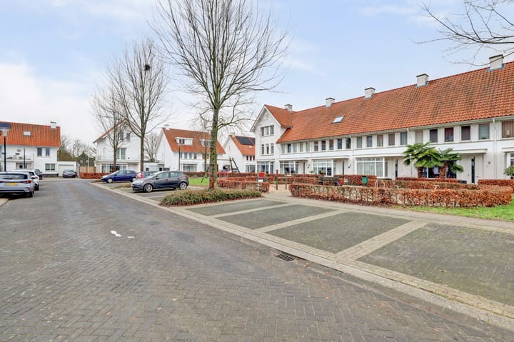 Foto 48 van Dominee Bakkerushof 32