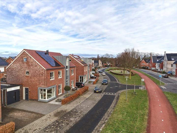 Foto 37 van Looër Enkweg 37