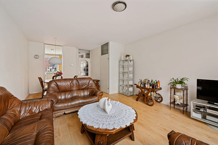 Foto 8 van Jan van Riebeekstraat 3