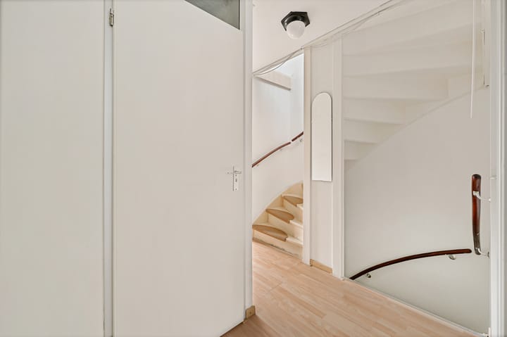 Foto 16 van Jan van Riebeekstraat 3