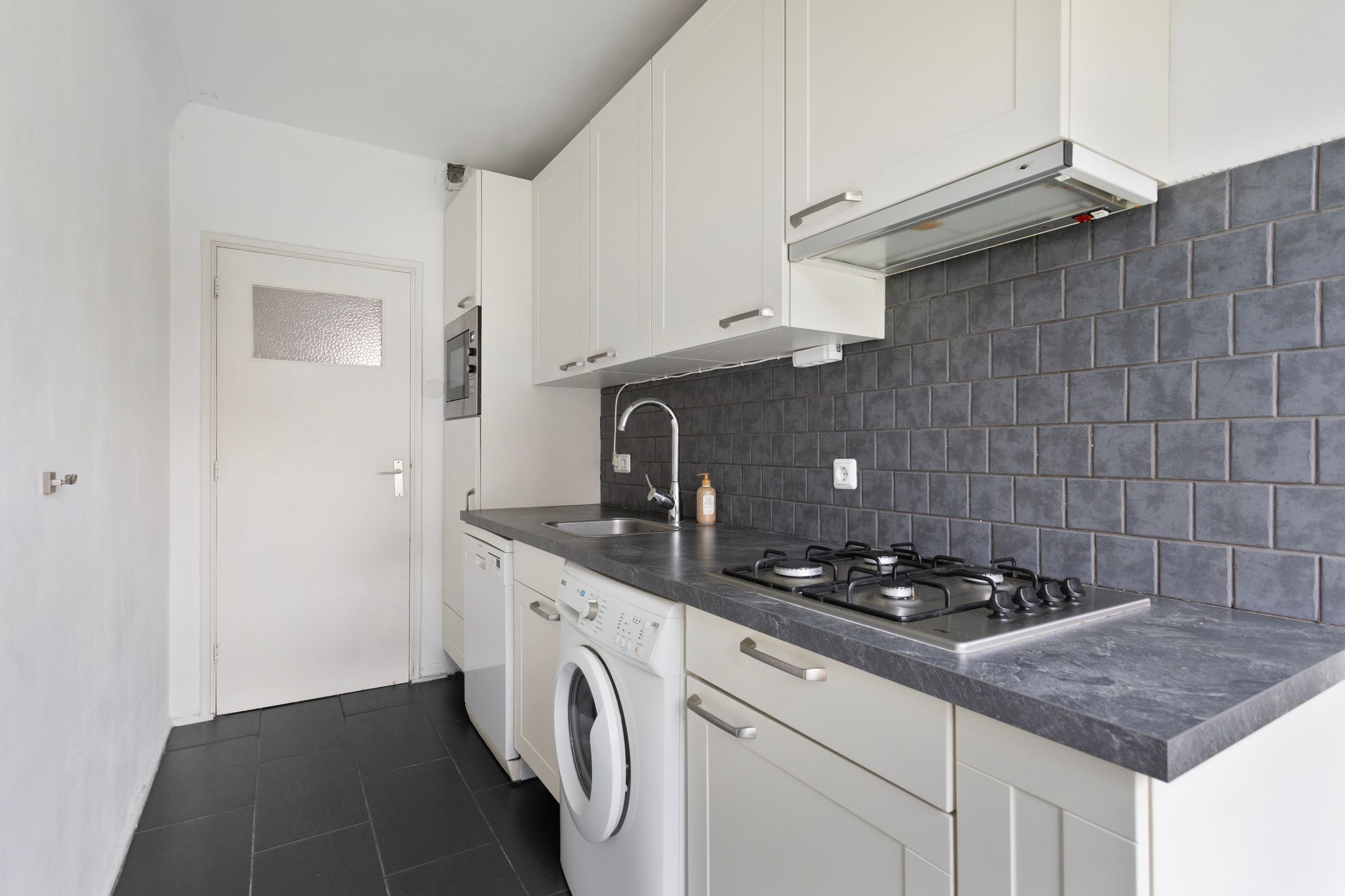 Foto 3 van Bartholomeus vd Helststr 81