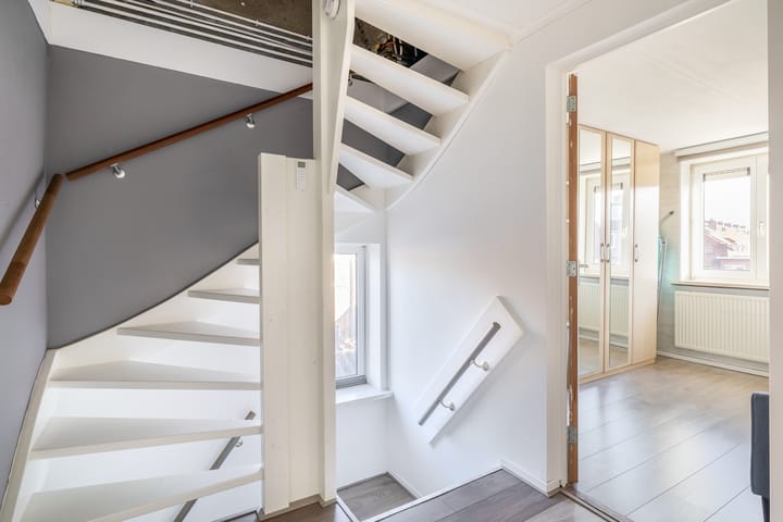 Foto 14 van Esdoornlaan 23