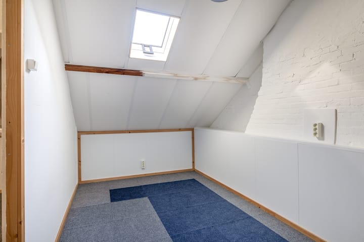 Foto 24 van Esdoornlaan 23