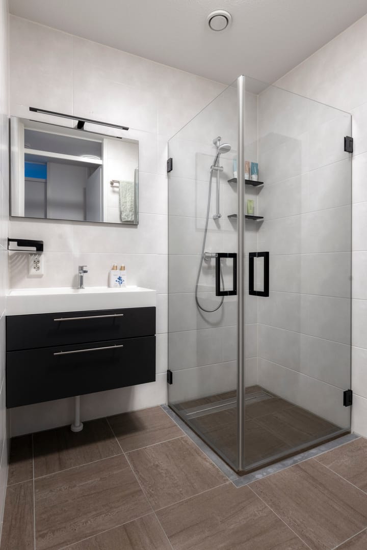 Photo 47 of Provincialeweg 56-H