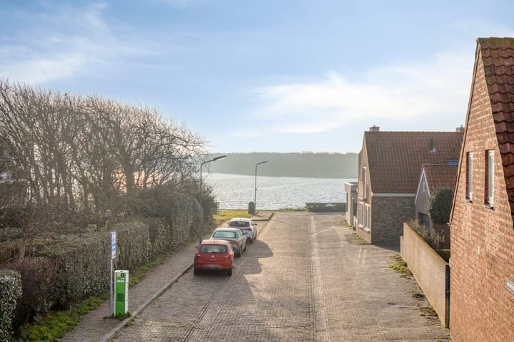 Foto 2 van de Casembrootstraat 51