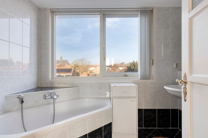 Photo 30 of de Casembrootstraat 51