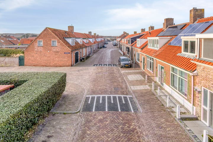 Photo 44 of de Casembrootstraat 51