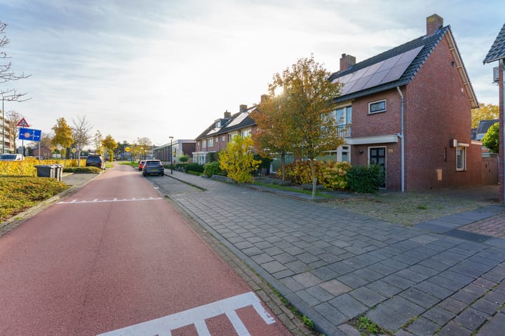 Foto 41 van Nuenenseweg 99