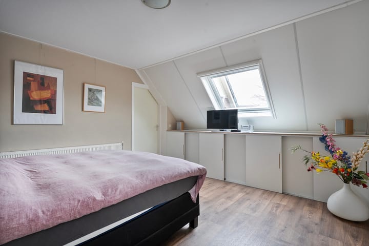 Foto 28 van Leeuwerikstraat 10