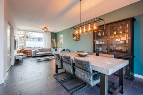 Piano 7 secondary image