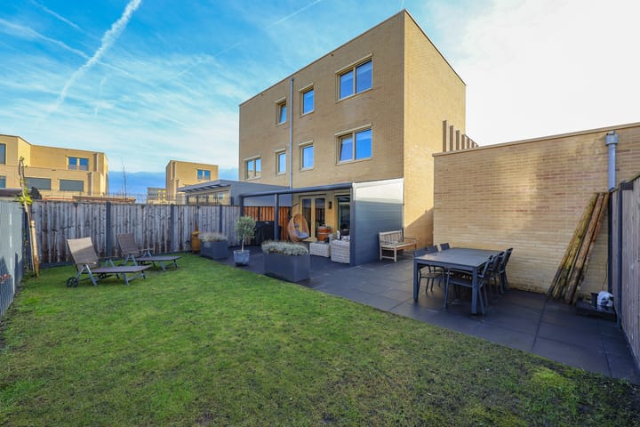 Foto 42 van Buizerdlaan 3