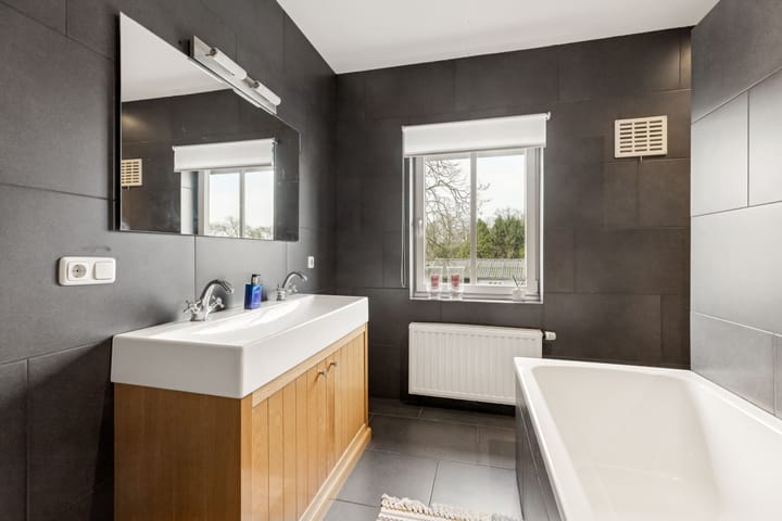 Foto 42 van De Bosberg 28