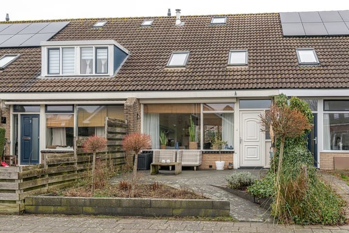 Marten Anemastraat 9