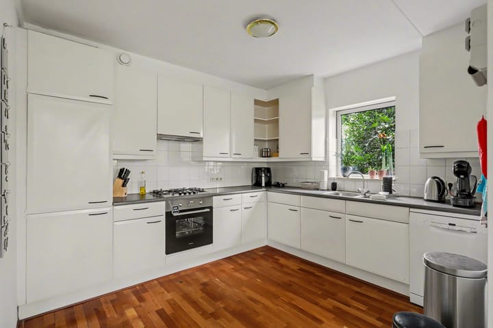 Foto 12 van Dr. Benthemstraat 107