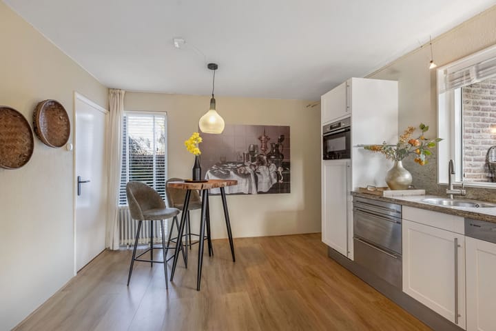 Foto 4 van Zwemmer 74