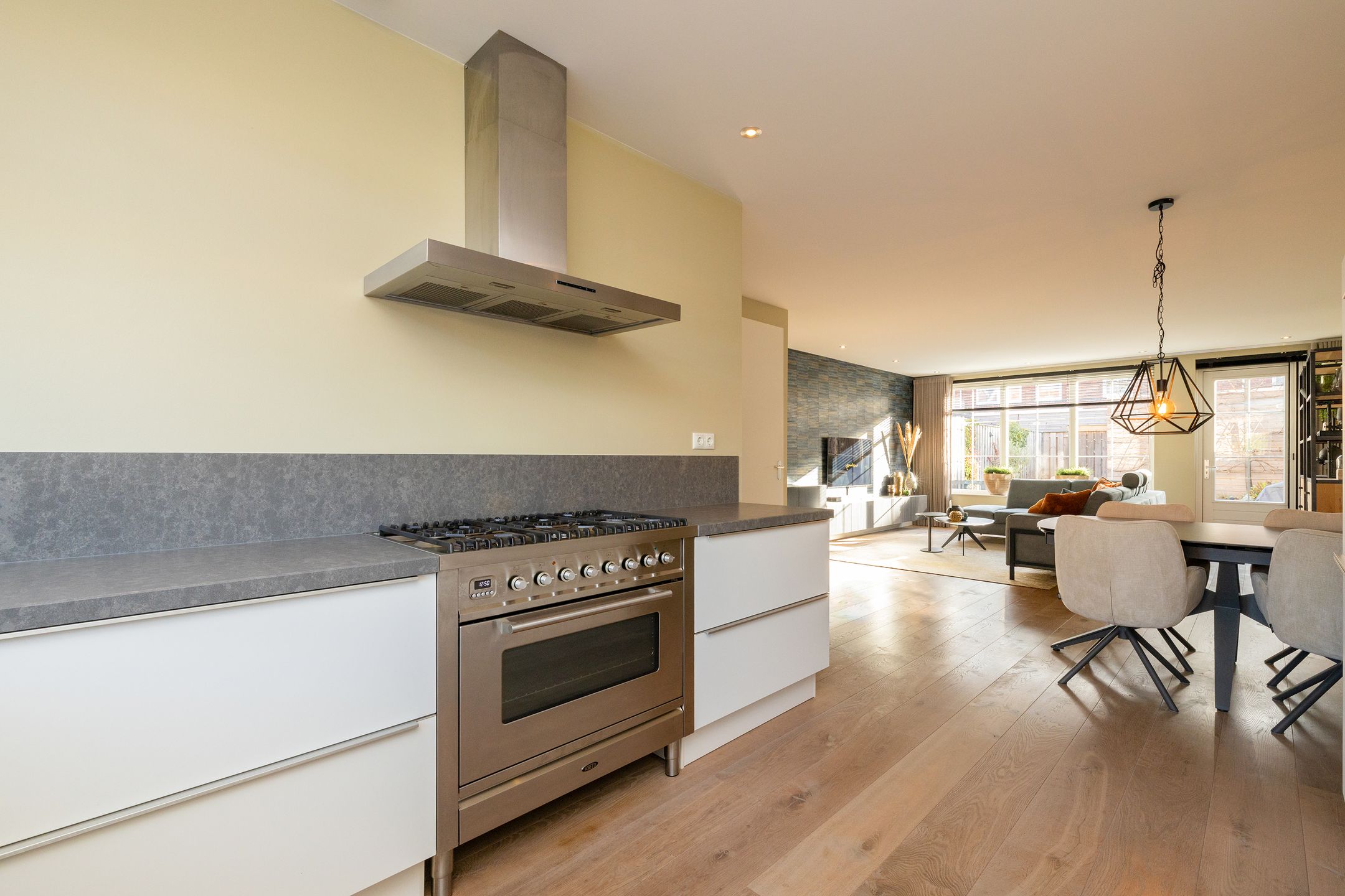 Foto 12 van Zandheuvelweg 9