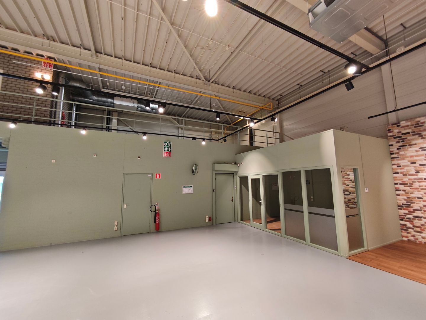 Bekijk foto 5 van Konijnenberg 99