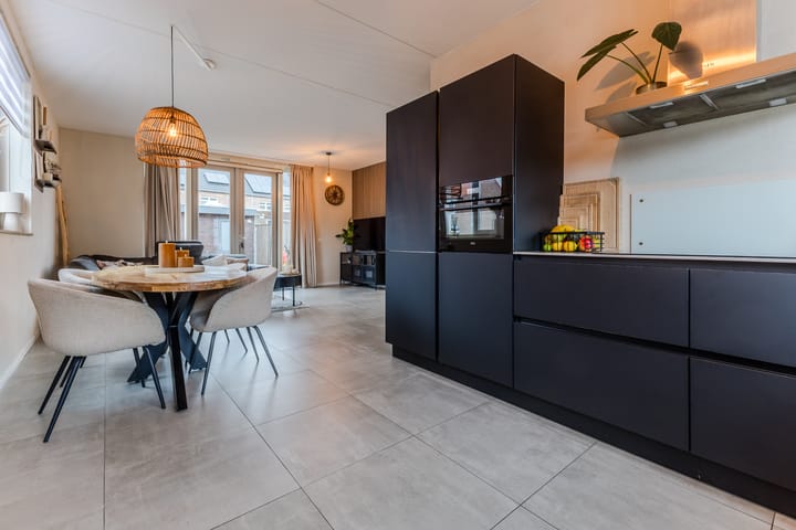 Photo 17 of Koninginneweg 61