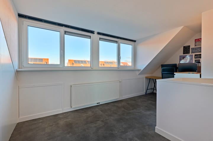 Foto 26 van Aart van der Neerweg 43