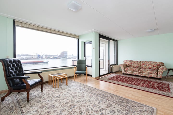 Photo 2 of Pontonniersweg 397