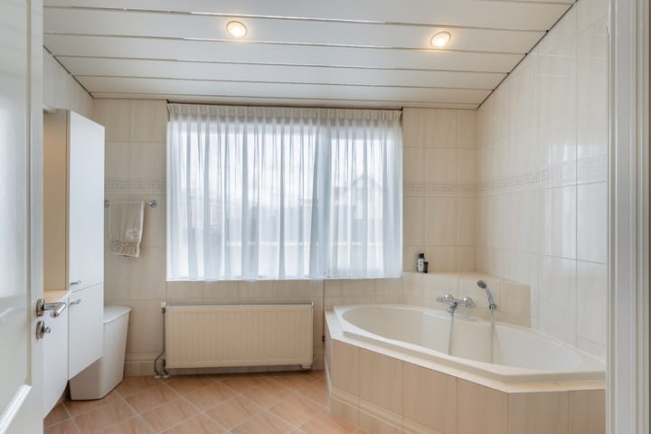 Photo 34 of Alsemgeestlaan 7