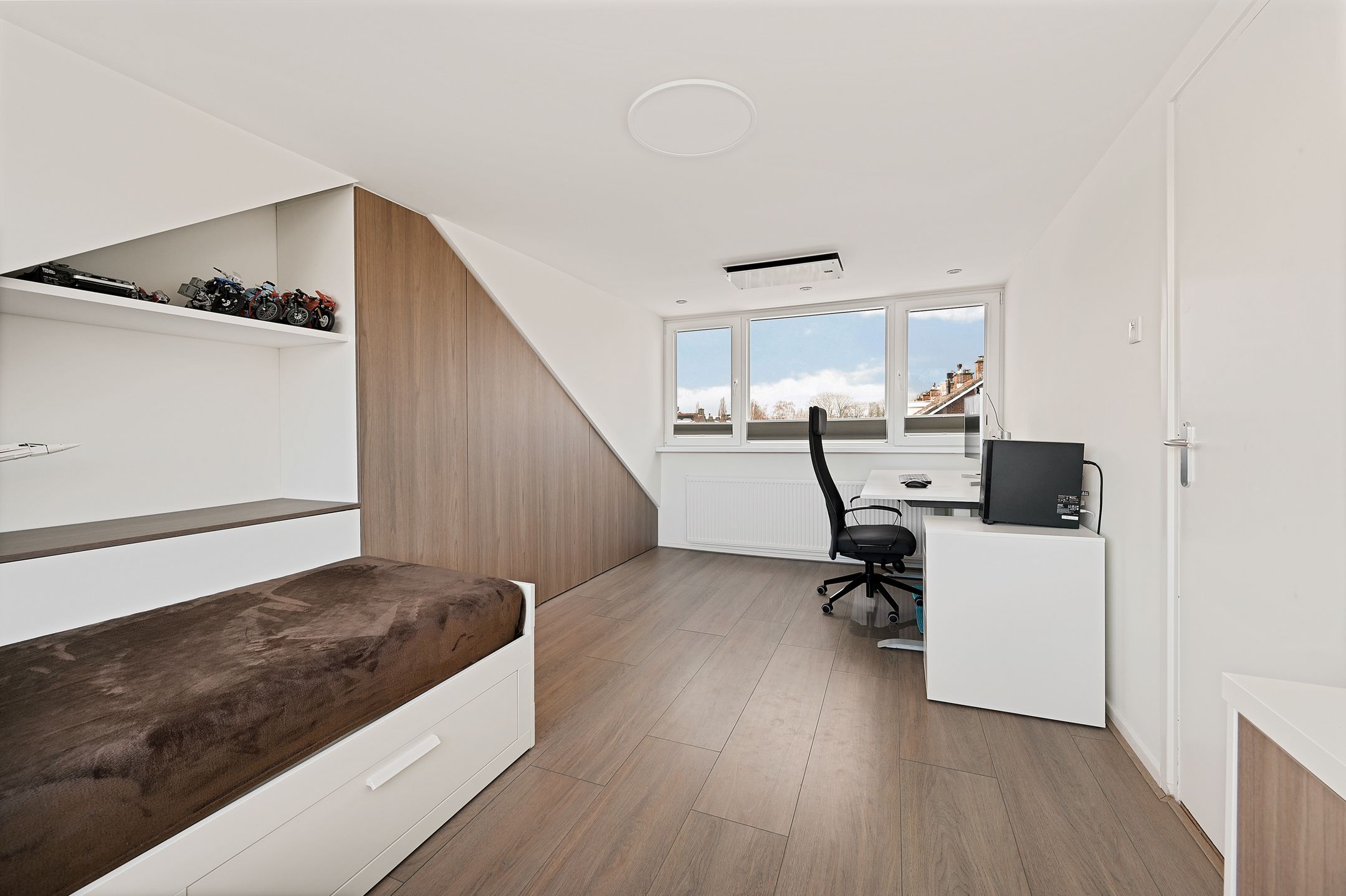 Foto 33 van Koningin Emmalaan 14